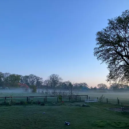 아파트 Der Schoenste Blick Der Stadt 버든